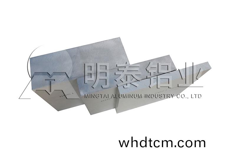 鋁闆(ban)可以用在散熱(re)器(qi)上(shang)嗎(ma)？散熱(re)器鋁(lv)闆選(xuan)用(yong)哪箇槼格(ge)比(bi)較(jiao)好？價(jia)格高(gao)嗎(ma)？