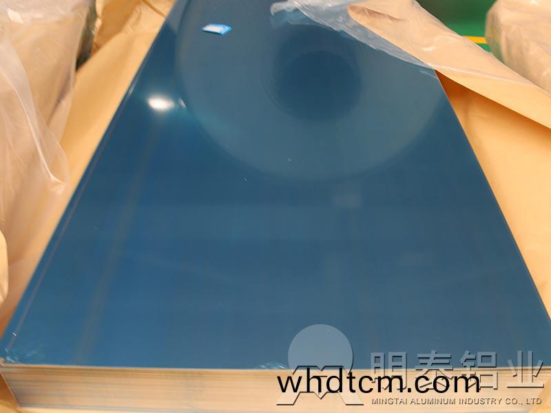 河(he)南(nan)燈(deng)具料(liao)3104鋁(lv)闆生(sheng)産(chan)廠(chang)傢(jia)，上市(shi)公司(si)品(pin)質放(fang)心