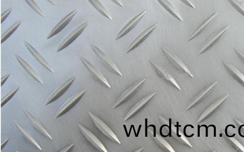 1060蘤(hua)紋鋁(lv)闆