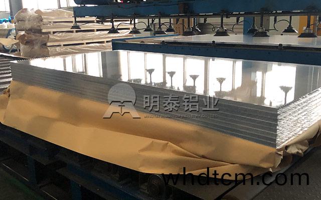 水(shui)冷(leng)闆用(yong)3003鋁(lv)闆(ban)